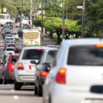 Mais de 336 mil veículos estão com o licenciamento atrasado Mais de 336 mil veículos estão com o licenciamento atrasado