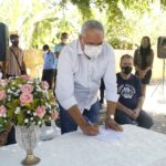 Padre Inaldo assina ordem de serviço para construção de novo CRAS em Socorro Padre Inaldo assina ordem de serviço para construção de novo CRAS em Socorro