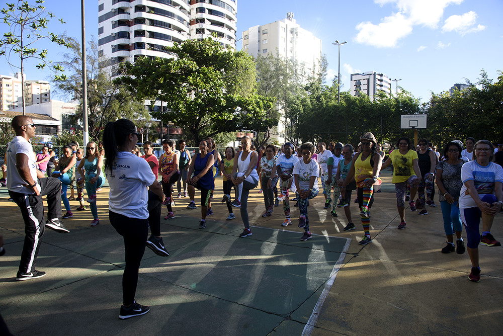 Edvaldo entrega reforma de polo da Academia da Cidade e anuncia ampliação do programa