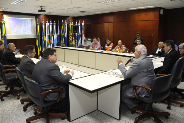 TCE reúne órgãos para discutir destinação do antigo Hotel Palace