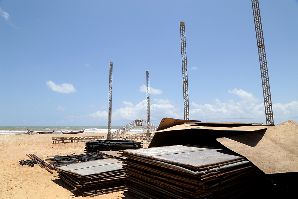 Prefeitura de Aracaju inicia montagem da estrutura para Réveillon 2019