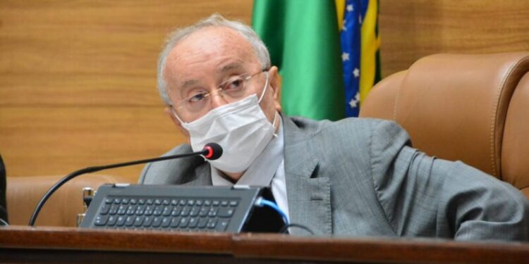 Luciano Bispo propõe vacinação da H1N1 para servidores da Alese
