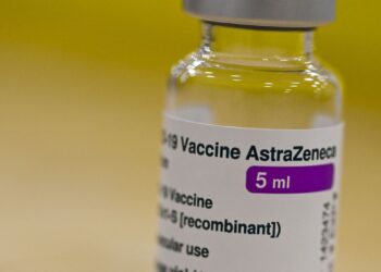 Fiocruz retoma produção da vacina contra covid-19