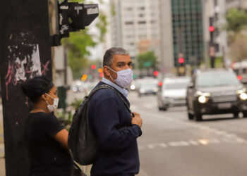 Terceira onda da covid-19 está próxima, alertam especialistas