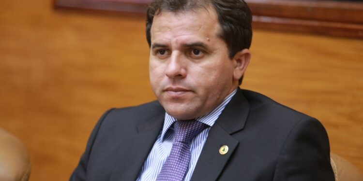 Jairo de Glória assume cadeira na Assembleia Legislativa