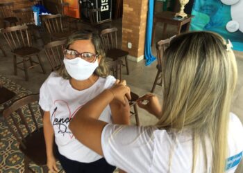 Prefeitura de Propriá inicia vacinação dos profissionais da Educação