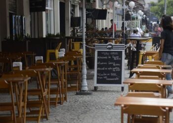 Setor de serviços concentra acordos em programa que reduz salários