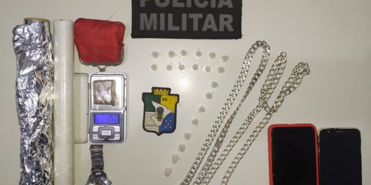 Polícia Militar prende suspeitos de tráfico de drogas em Lagarto