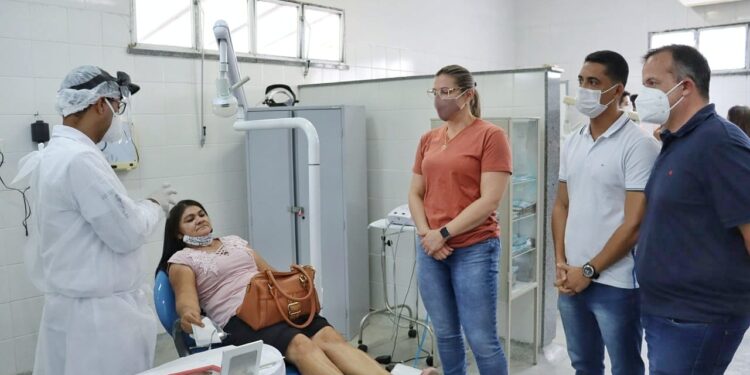 Prefeitura de Capela lança programa de próteses dentárias gratuitas