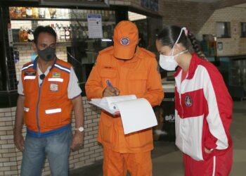 Força-tarefa apoia Vigilância Sanitária de Itabaiana no combate ao descumprimento do decreto governamental