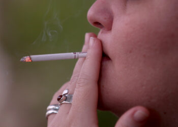 Aracaju garante tratamento para tabagismo, fator de risco para agravamento da covid-19