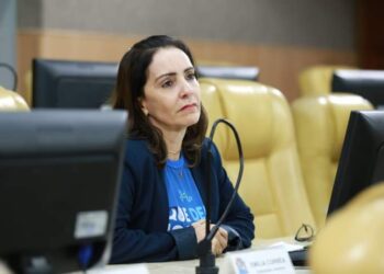 Transporte Público: Emília crítica falta de representante da PMA em Audiência