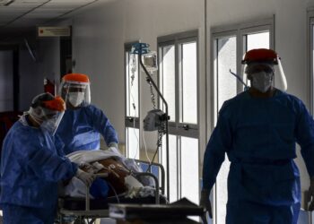 Covid-19: Brasil registra 17,4 milhões de casos e 488,2 mil mortes