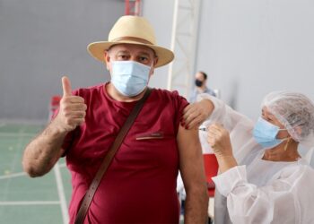 Aracaju vacinou quase 50 mil pessoas contra covid-19 somente nesta semana