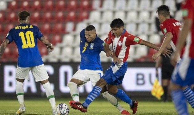 Brasil supera o Paraguai em Assunção e mantém 100% nas Eliminatórias da Copa