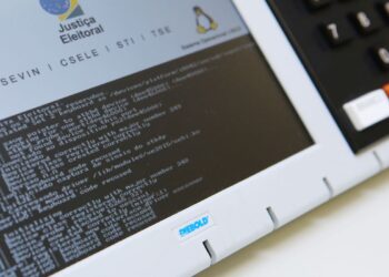 Barroso se reúne com deputados da comissão do voto impresso