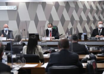 Osmar Terra diz que foi otimista em opiniões sobre a pandemia