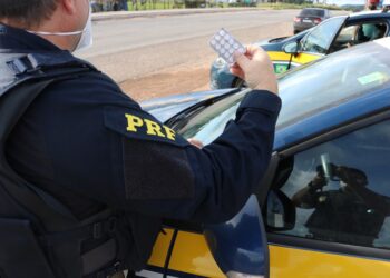 Sergipe: PRF flagra sete caminhoneiros portando “rebites”
