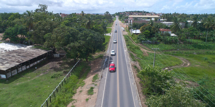 Belivaldo inaugura reestruturação da Rodovia João Bebe Água em São Cristóvão