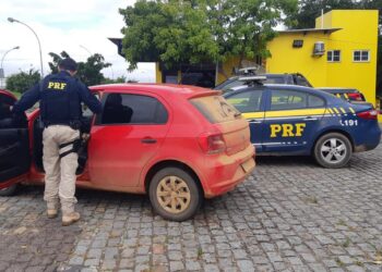 Itabaiana/SE: PRF recupera na BR-235 carro de locadora