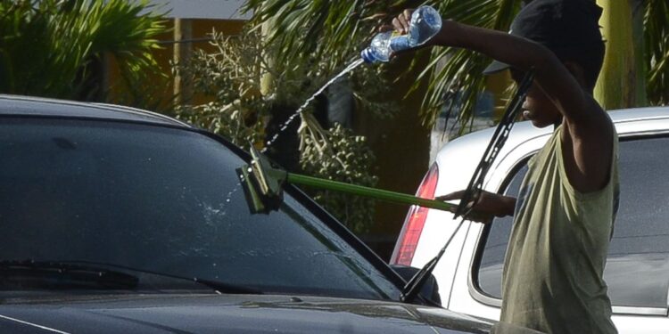 Capacitação de profissionais é aposta para combater trabalho infantil