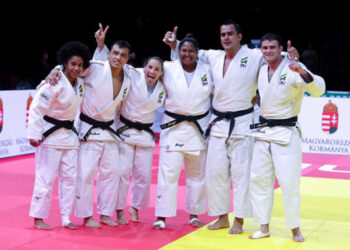 Com três medalhas, judô brasileiro iguala campanha do Mundial de 2019