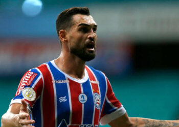 Saída de Gilberto, cogitado no Timão, vira pauta no Bahia