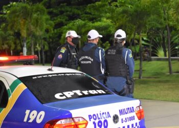 CPTran cumpre mandado de prisão em Aracaju