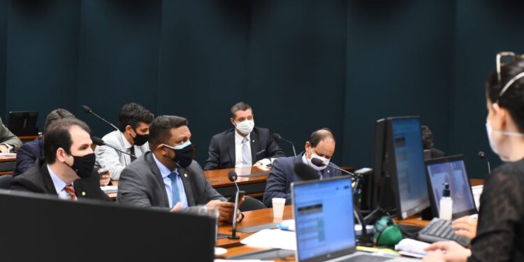 Câmara dos Deputados aprova PL399/15 de autoria de Fábio Mitidieri