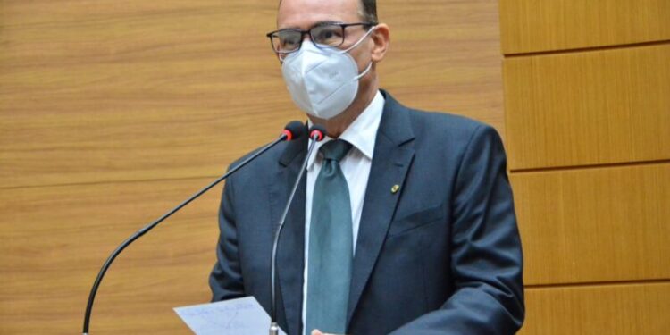 Zezinho cobra a contratualização entre PMA e HU por Unidade Materno-Infantil