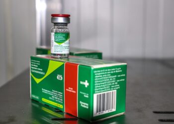 Saúde distribui 100% das vacinas contra a influenza para os municípios