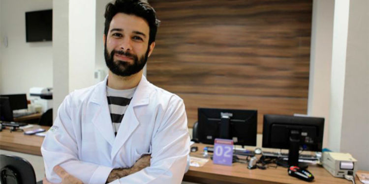 Infectologistas alertam para riscos de “escolher vacina”