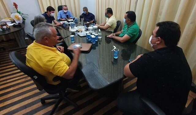 Prefeito Valberto Lima discute com prefeitos do Baixo São Francisco a implantação do SISBI-POA