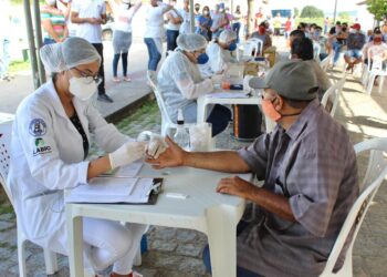 Em parceria com a UFS, testagem para Covid-19 é realizada em Simão Dias