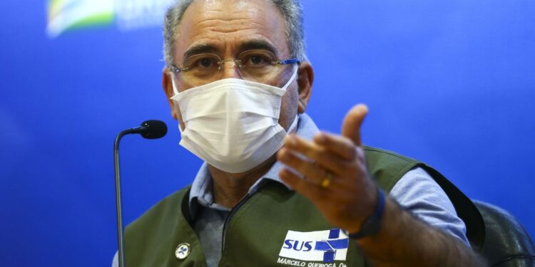 Queiroga anuncia chegada de 3 milhões de doses da vacina Janssen