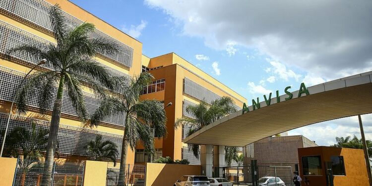 Anvisa analisa novamente pedido de importação das vacinas Sputnik V e Covaxin