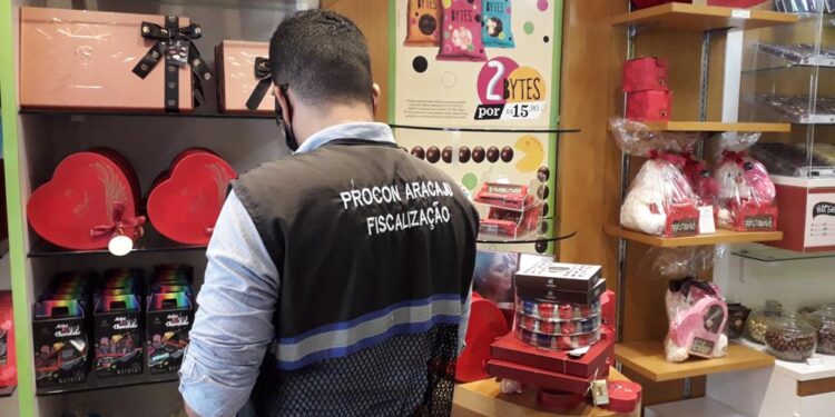 Procon Aracaju divulga pesquisa voltada ao Dia dos Namorados e orienta consumidores