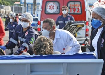 Mais de vinte profissionais da comunicação são infectados com a Covid-19 durante cobertura do incêndio do hospital Nestor Piva