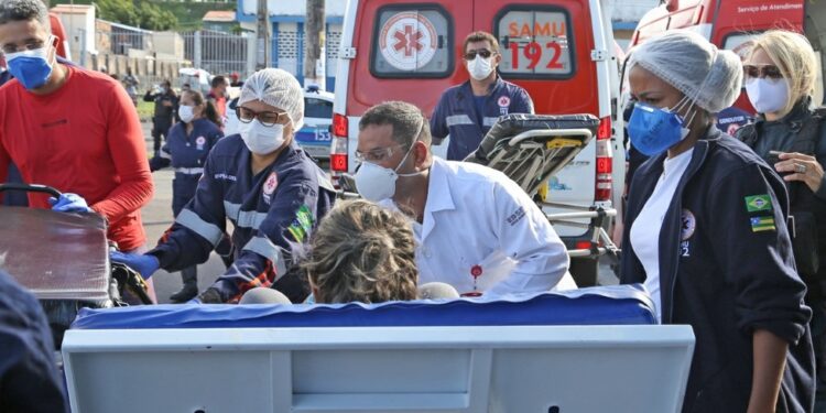 Mais de vinte profissionais da comunicação são infectados com a Covid-19 durante cobertura do incêndio do hospital Nestor Piva