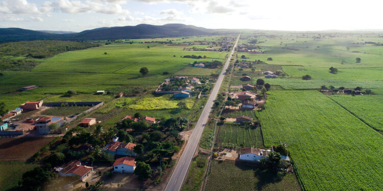 Belivaldo entrega reconstrução da rodovia que liga Simão Dias a Poço Verde
