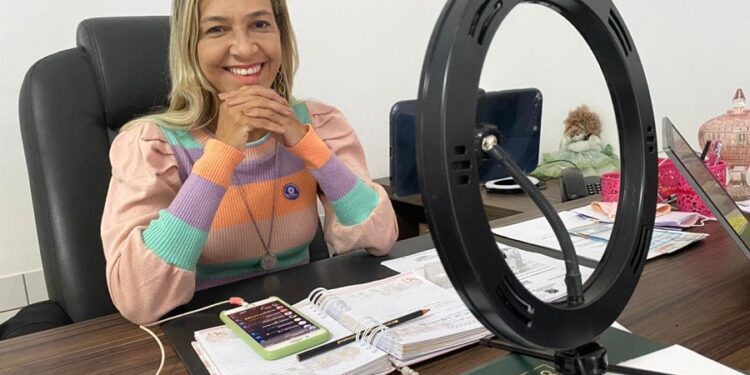 Projeto de Sheyla Galba que institui o Dia Municipal de Combate ao Câncer segue para sanção do Prefeito