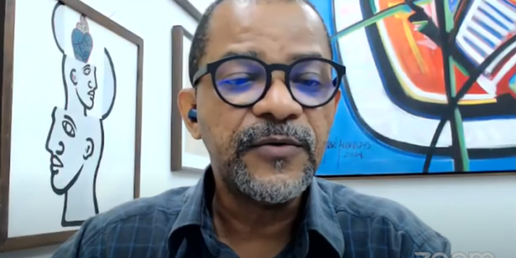 Vereador Professor Bittencourt participa de debate sobre PEC da Reforma Administrativa