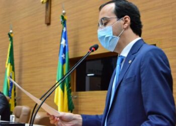 Deputados correm atrás de última assinatura para abertura de CPI da Covid, em Sergipe