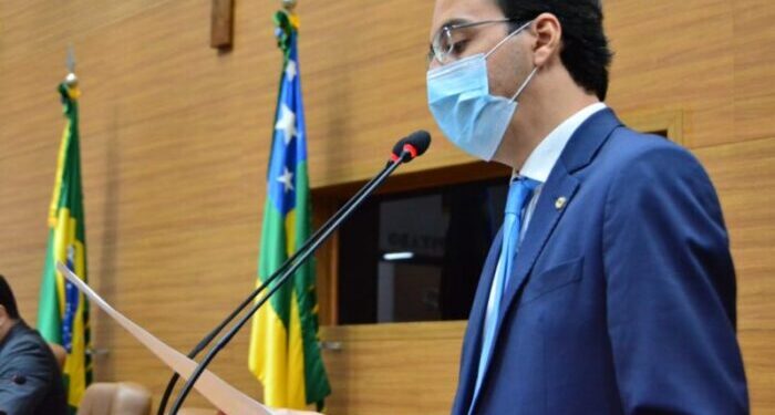 Deputados correm atrás de última assinatura para abertura de CPI da Covid, em Sergipe