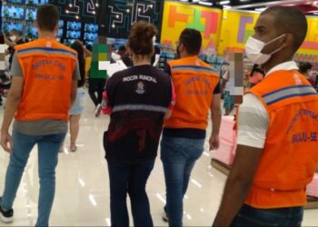 PMA averigua cumprimento de normas de biossegurança em loja recém-inaugurada