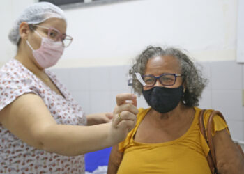 Campanha de vacinação avança e 4.058 aracajuanos são imunizados nesta segunda-feira, 7