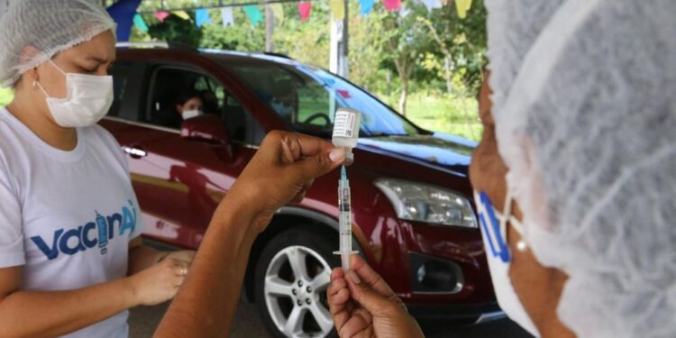 Prefeitura amplia vacinação contra a covid-19 em Aracaju e inclui pessoas de 38 e 39 anos