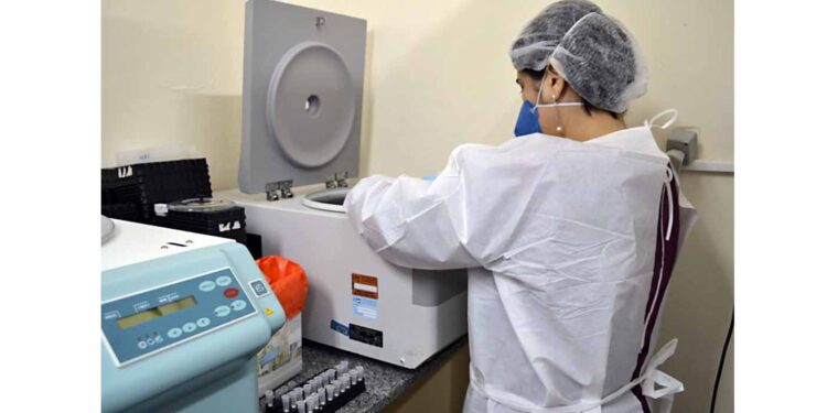 Lacen soma 450 mil exames RT-PCR processados desde início da pandemia