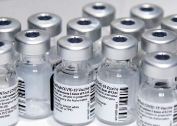 Pfizer pede inclusão em bula da indicação de vacina para crianças