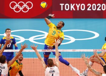 Olimpíada: Brasil bate EUA e se recupera no vôlei masculino